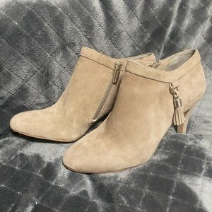 Vince Camuto suede heeled booties size  8 1/2